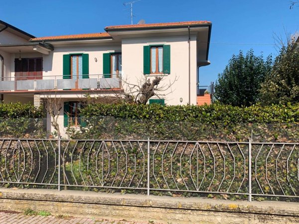 casa indipendente in vendita a Cerreto Guidi in zona Bassa