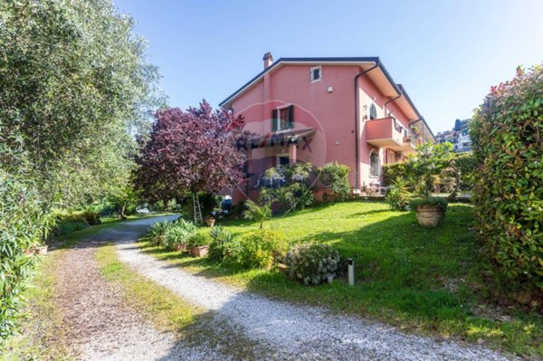 casa indipendente in vendita a Cerreto Guidi