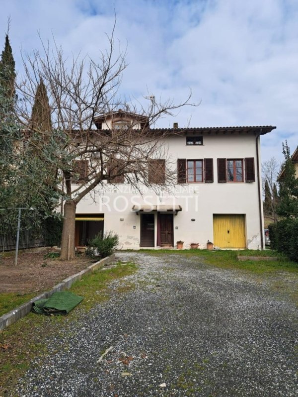 intera palazzina in vendita a Cerreto Guidi in zona Bassa