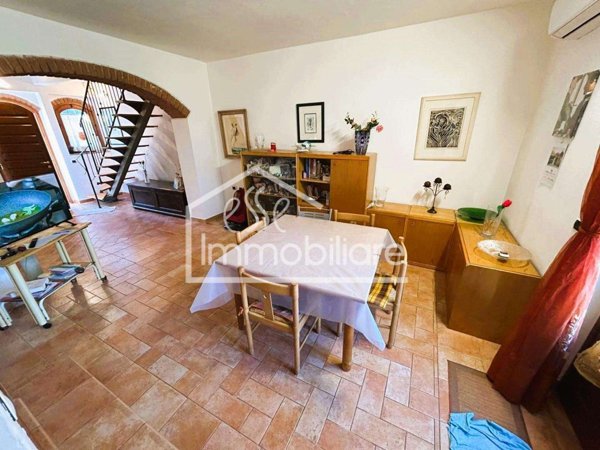 intera palazzina in vendita a Cerreto Guidi