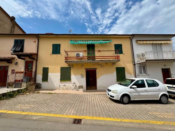 casa indipendente in vendita a Cerreto Guidi
