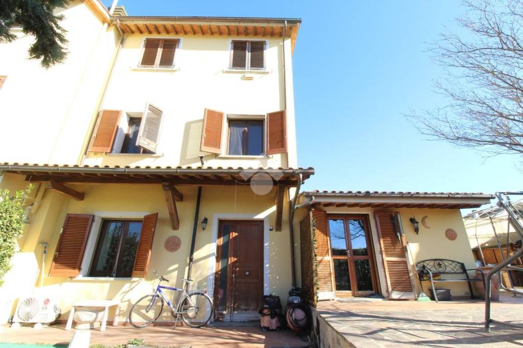 casa indipendente in vendita a Cerreto Guidi