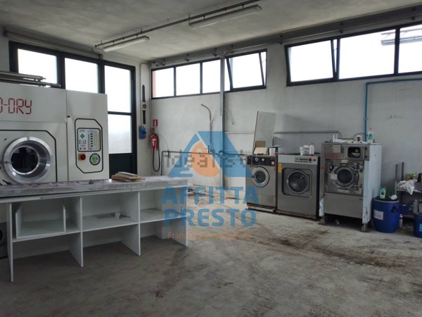 ufficio in vendita a Cerreto Guidi in zona Bassa