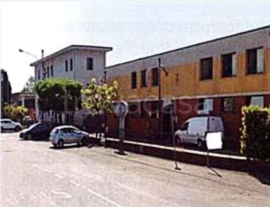 negozio in vendita a Cerreto Guidi