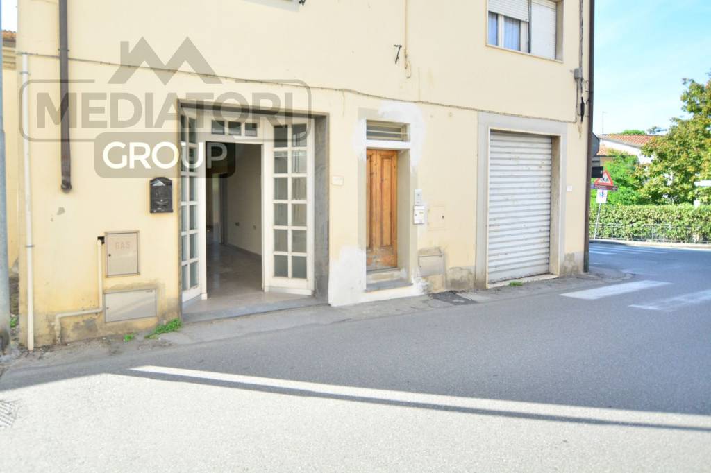negozio in vendita a Cerreto Guidi