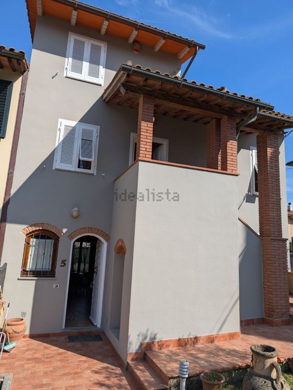 casa indipendente in vendita a Cerreto Guidi