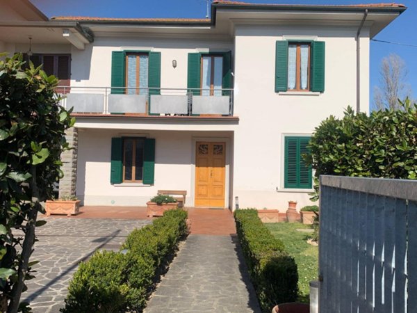 casa indipendente in vendita a Cerreto Guidi