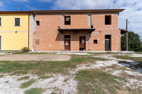 casa indipendente in vendita a Cerreto Guidi in zona Stabbia