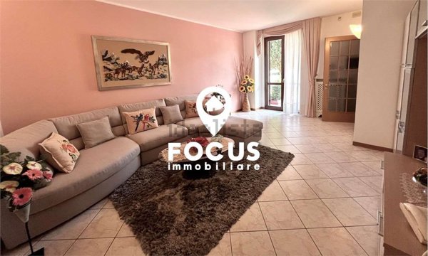 casa indipendente in vendita a Cerreto Guidi