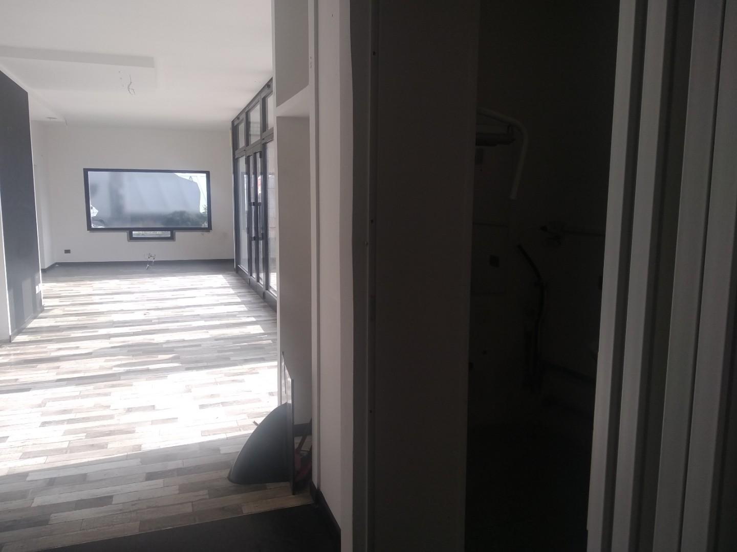 locale commerciale in vendita a Cerreto Guidi in zona Stabbia