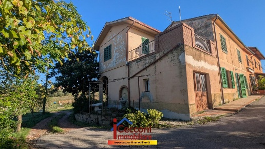 intera palazzina in vendita a Cerreto Guidi in zona Lazzeretto