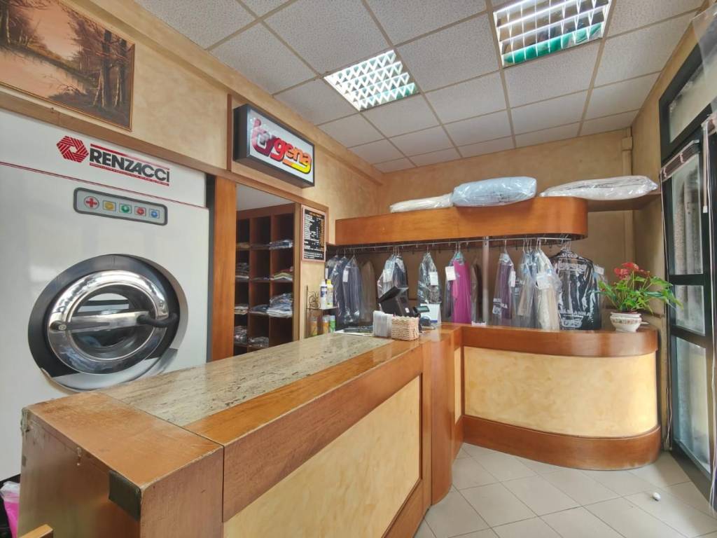 negozio in vendita a Cerreto Guidi in zona Lazzeretto