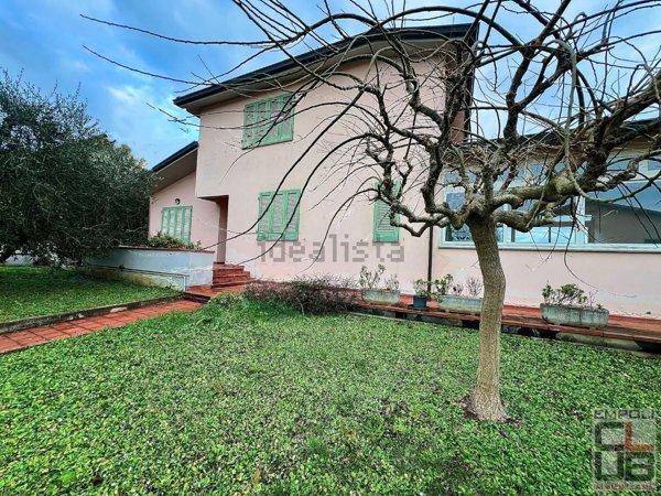 casa indipendente in vendita a Cerreto Guidi