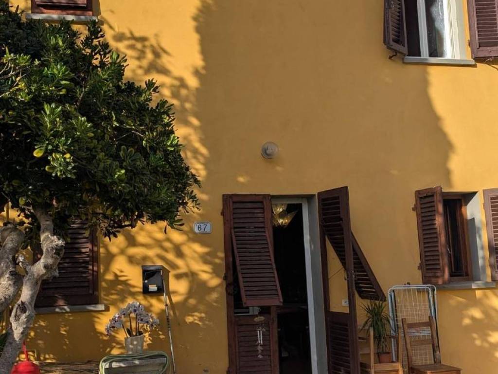 casa indipendente in vendita a Cerreto Guidi in zona Bassa