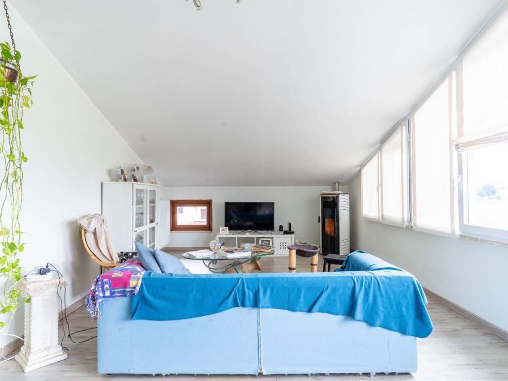 casa indipendente in vendita a Cerreto Guidi in zona Stabbia