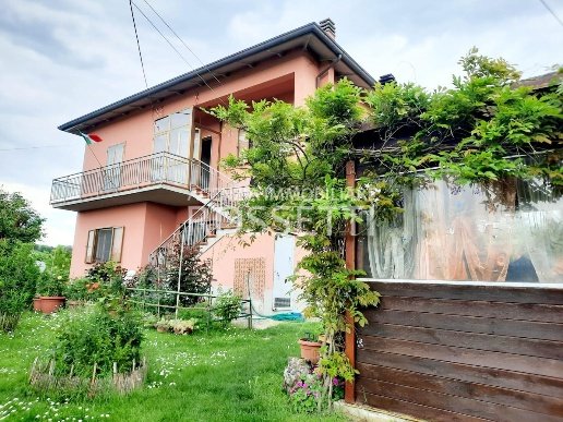 casa indipendente in vendita a Cerreto Guidi in zona Stabbia