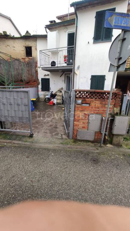 casa indipendente in vendita a Cerreto Guidi in zona Stabbia