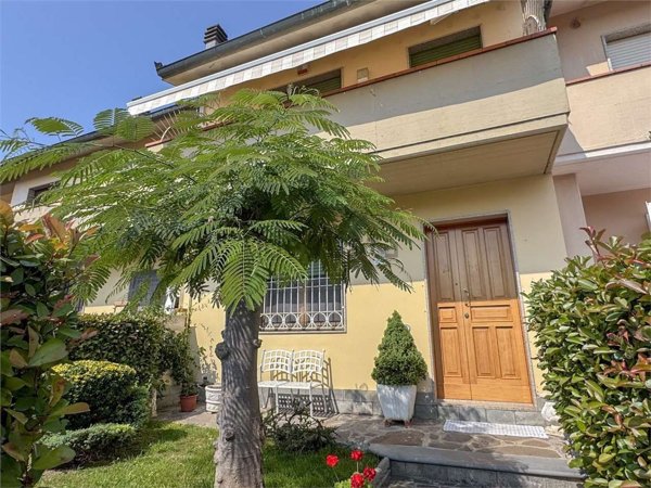 casa indipendente in vendita a Cerreto Guidi