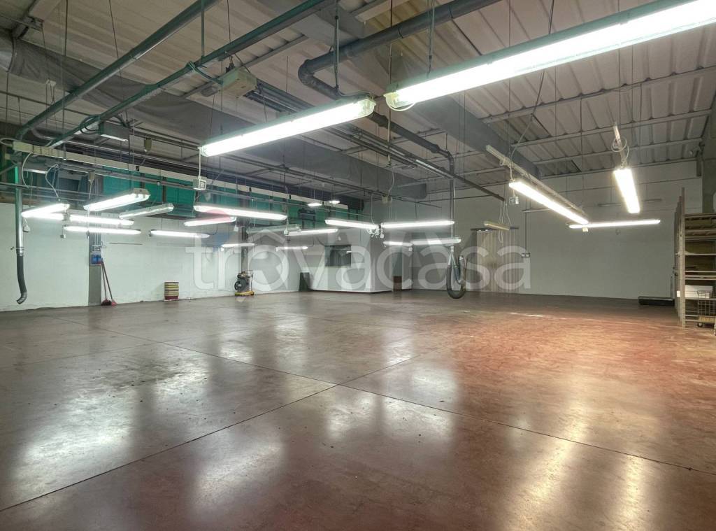 locale commerciale in vendita a Cerreto Guidi in zona Stabbia