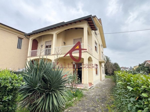 casa indipendente in vendita a Cerreto Guidi in zona Stabbia