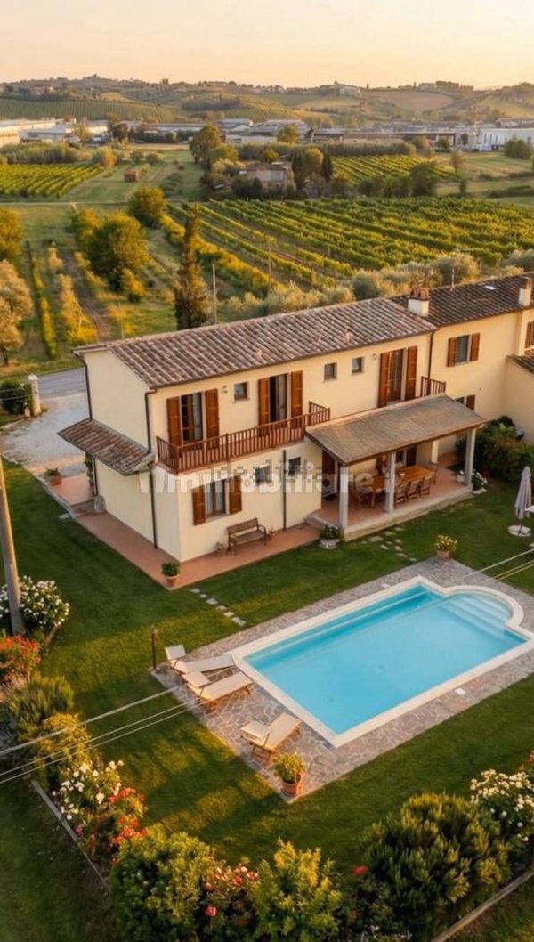 casa semindipendente in vendita a Cerreto Guidi in zona Stabbia