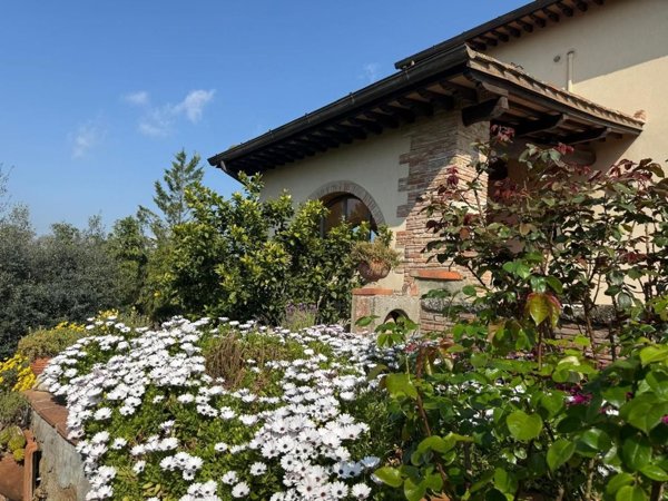 casa indipendente in vendita a Cerreto Guidi