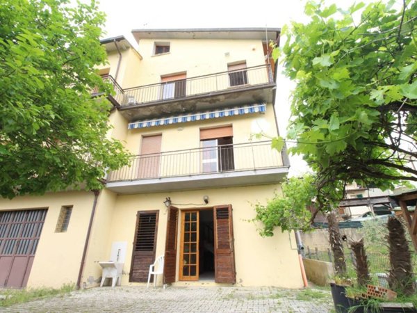 casa indipendente in vendita a Cerreto Guidi