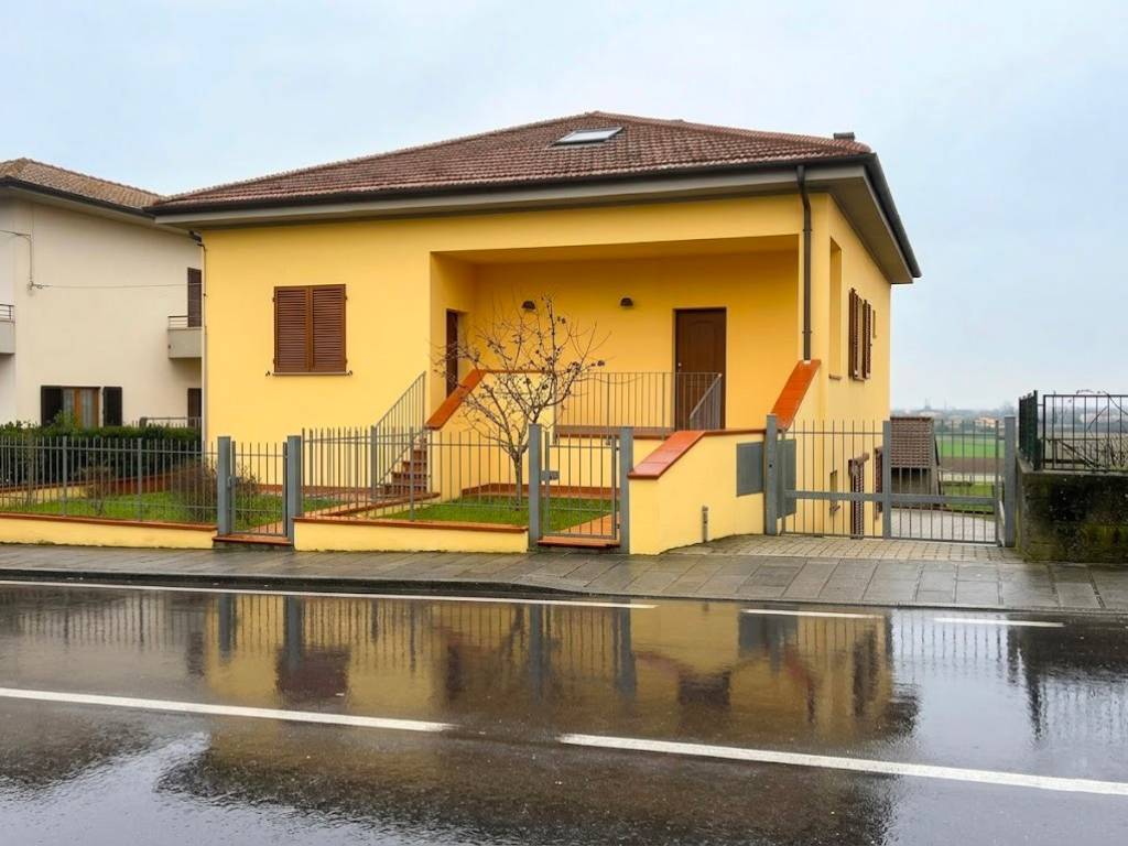 casa indipendente in vendita a Cerreto Guidi