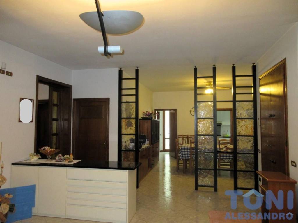 casa indipendente in vendita a Cerreto Guidi in zona Bassa