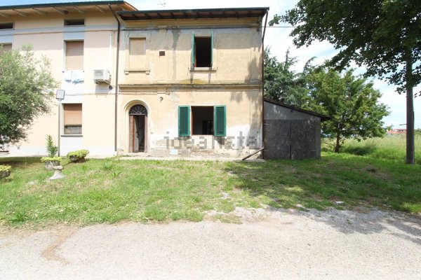 casa indipendente in vendita a Cerreto Guidi in zona Stabbia