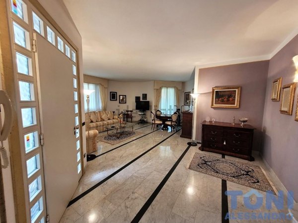 casa indipendente in vendita a Cerreto Guidi