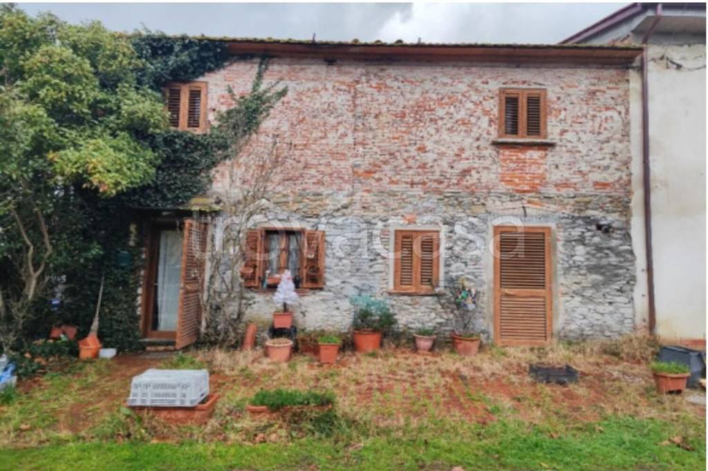 appartamento in vendita a Cerreto Guidi in zona Maccanti-Palagina