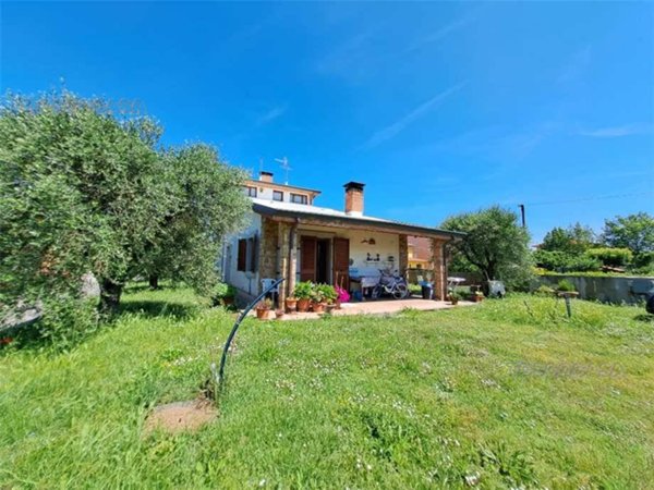 casa indipendente in vendita a Cerreto Guidi in zona Stabbia