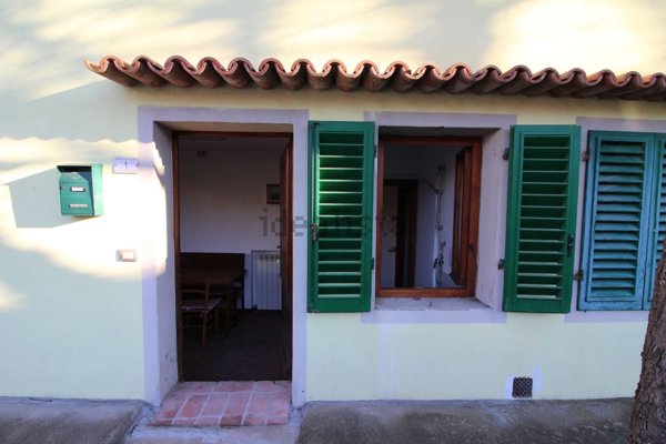 locale di sgombero in vendita a Certaldo in zona Fiano