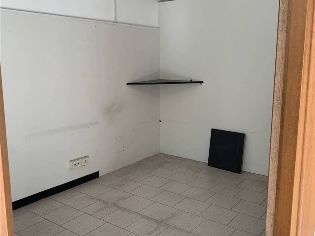 negozio in vendita a Certaldo