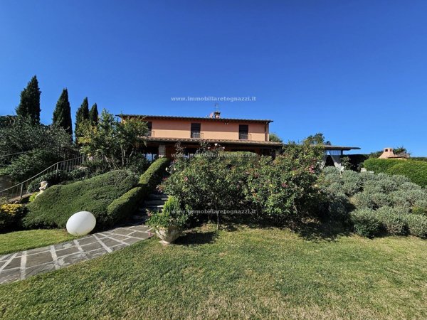 casa indipendente in vendita a Certaldo