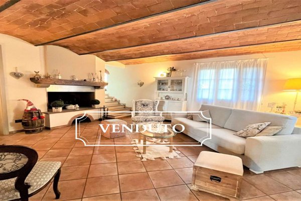 intera palazzina in vendita a Certaldo