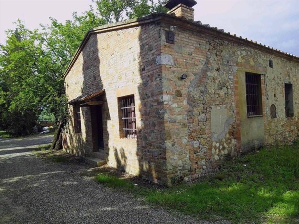 negozio in vendita a Certaldo