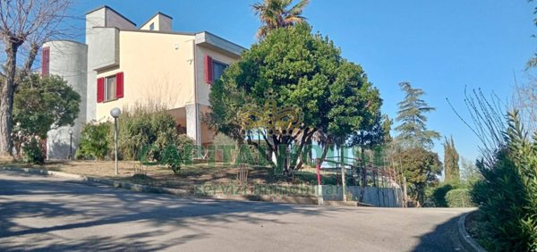 casa indipendente in vendita a Certaldo