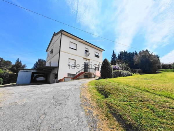 casa indipendente in vendita a Certaldo