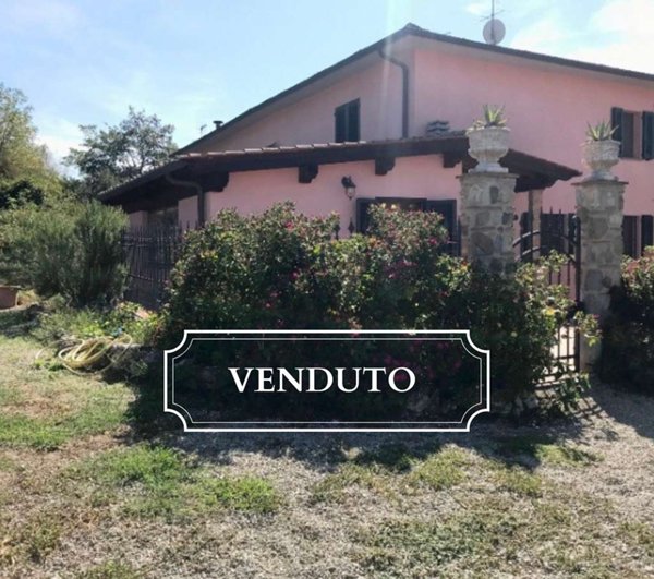 intera palazzina in vendita a Certaldo