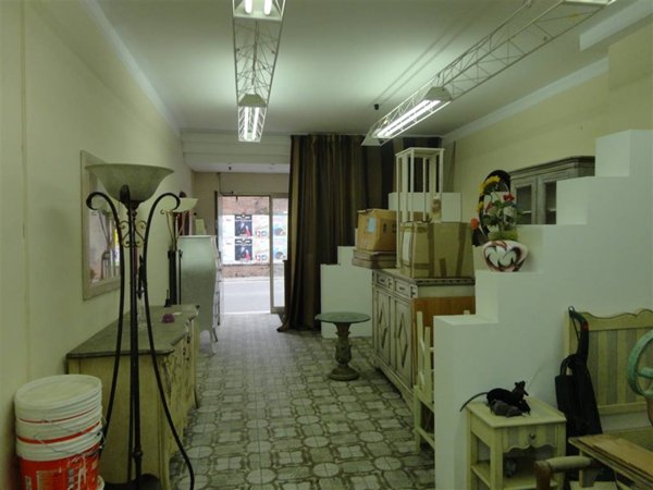 negozio in vendita a Certaldo