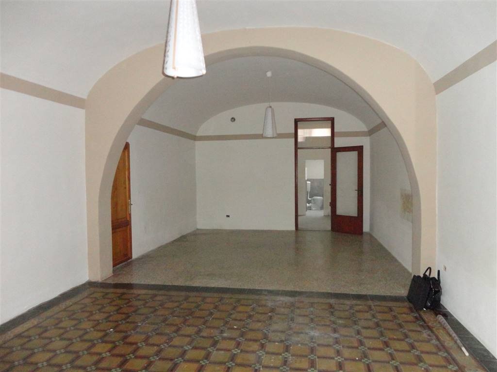 negozio in vendita a Certaldo