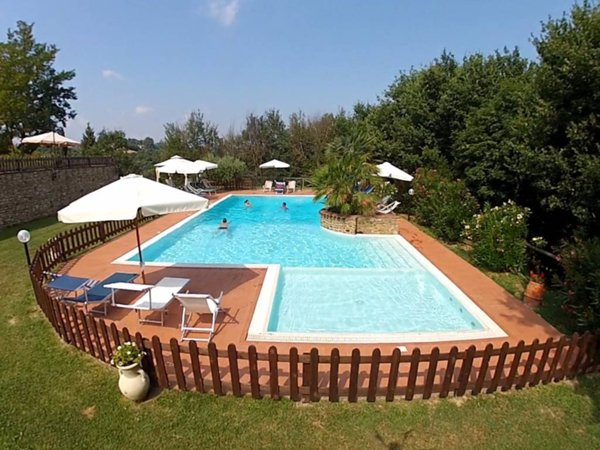 intera palazzina in vendita a Certaldo