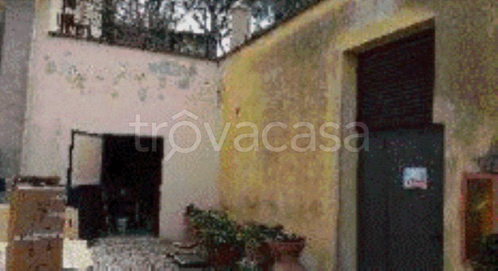 negozio in vendita a Certaldo