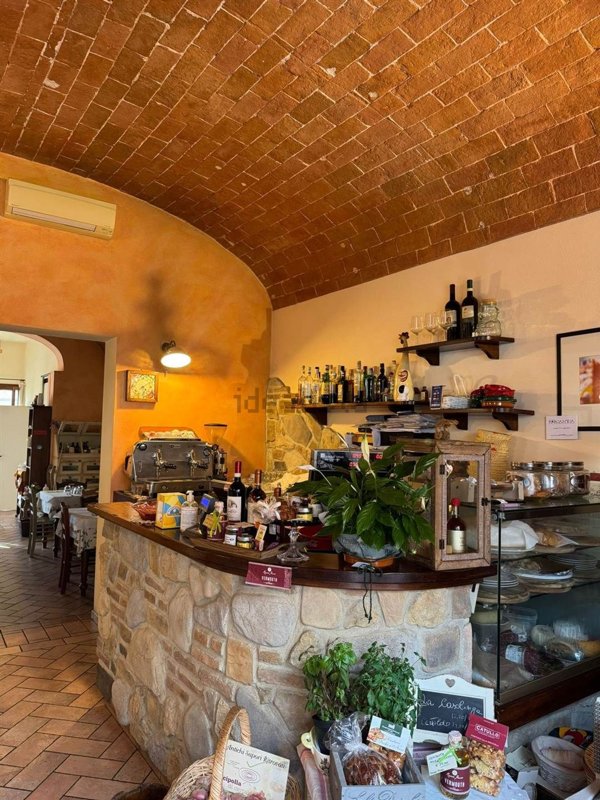 negozio in vendita a Certaldo