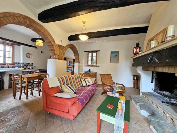 casa indipendente in vendita a Certaldo
