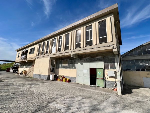 capannone in vendita a Certaldo