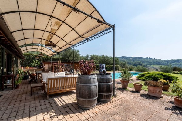 esavano in vendita a Certaldo