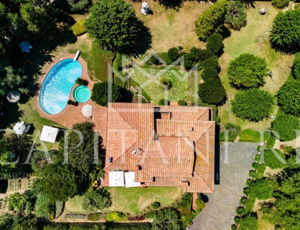 casa indipendente in vendita a Certaldo